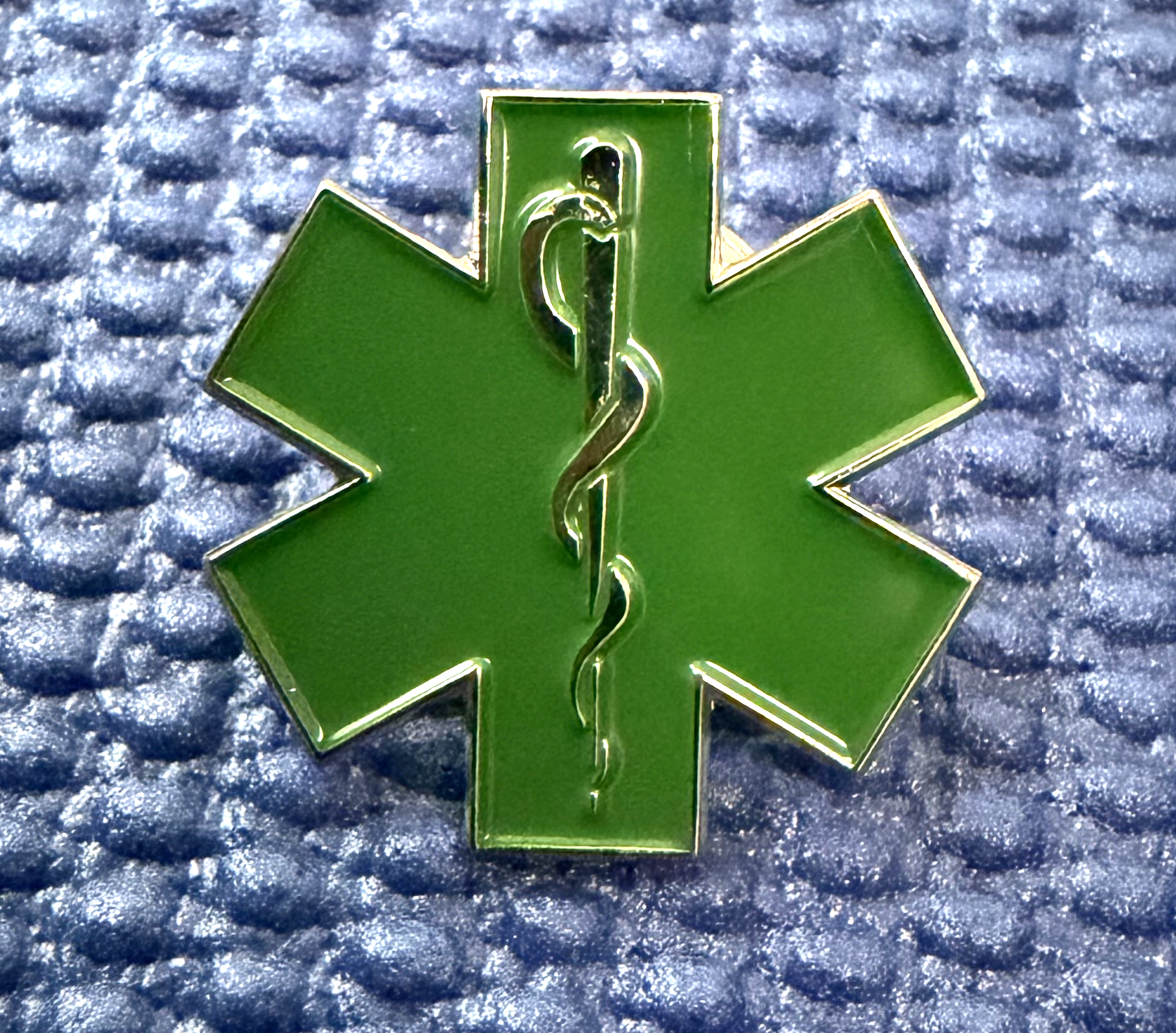 Star of Life / Rod of Asclepius Metal Pin (GREEN)